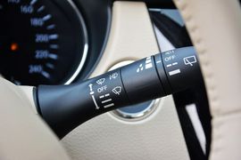 2014款日产奇骏2.5L