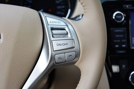 2014款日产奇骏2.5L
