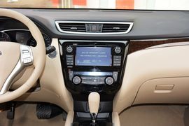 2014款日产奇骏2.5L
