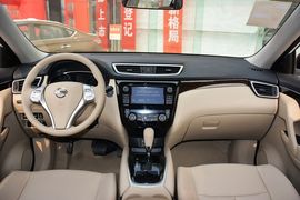 2014款日产奇骏2.5L