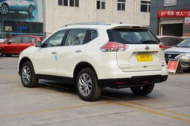 2014款日产奇骏2.5L