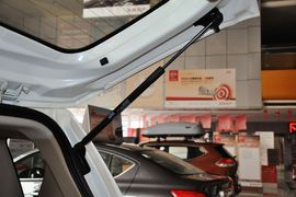 2013款日产骊威1.6XL