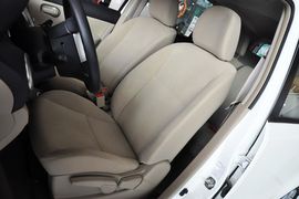 2013款日产骊威1.6XL