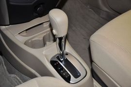 2013款日产骊威1.6XL