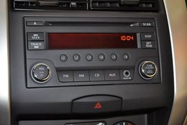 2013款日产骊威1.6XL