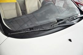 2013款日产骊威1.6XL