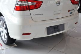 2013款日产骊威1.6XL
