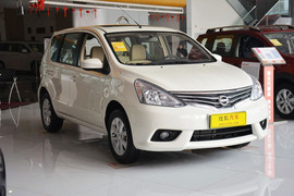 2013款日产骊威1.6XL