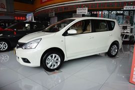 2013款日产骊威1.6XL