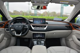   2018款 红旗 H5 30TD 智联御动版
