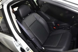 2014款Jeep指南者2.4L四驱舒适版