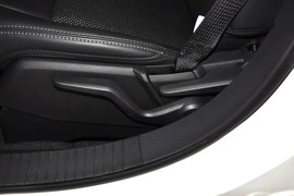 2014款Jeep指南者2.4L四驱舒适版