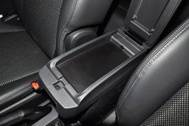 2014款Jeep指南者2.4L四驱舒适版