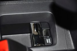 2014款Jeep指南者2.4L四驱舒适版
