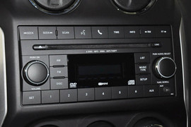 2014款Jeep指南者2.4L四驱舒适版