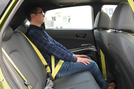   2018款北京现代ENCINO 昂希诺 1.6T 双离合致跑版