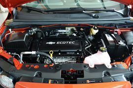 2013款雪佛兰爱唯欧三厢1.6L