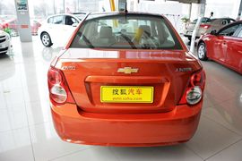 2013款雪佛兰爱唯欧三厢1.6L