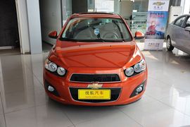 2013款雪佛兰爱唯欧三厢1.6L