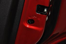 2013款日产骊威劲锐版1.6XL手动舒适型