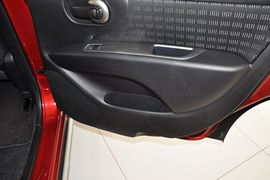 2013款日产骊威劲锐版1.6XL手动舒适型
