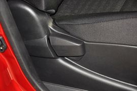 2013款日产骊威劲锐版1.6XL手动舒适型