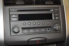 2013款日产骊威劲锐版1.6XL手动舒适型