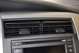 2013款日产骊威劲锐版1.6XL手动舒适型