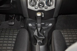 2013款日产骊威劲锐版1.6XL手动舒适型