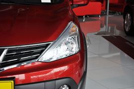2013款日产骊威劲锐版1.6XL手动舒适型