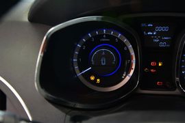 2013款江淮瑞风S5