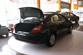 2013款吉利帝豪EC7