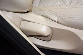 2013款吉利帝豪EC7