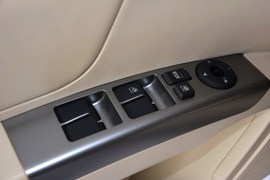 2013款吉利帝豪EC7