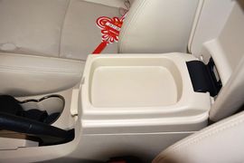 2013款吉利帝豪EC7