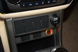 2013款吉利帝豪EC7