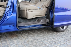 2018款广汽本田奥德赛2.4L至尊版