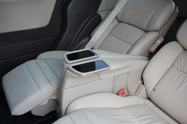 2018款广汽本田奥德赛2.4L至尊版