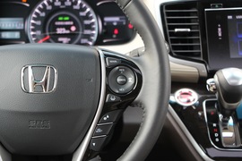 2018款广汽本田奥德赛2.4L至尊版