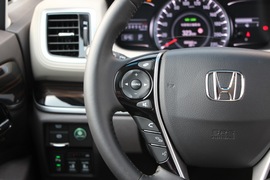 2018款广汽本田奥德赛2.4L至尊版