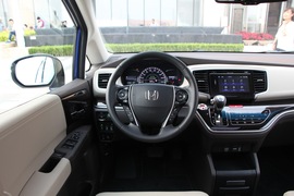 2018款广汽本田奥德赛2.4L至尊版