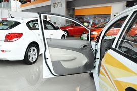 2013款雪佛兰赛欧两厢1.2L手动理想版