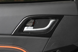 2018款五十铃mu-X牧游侠