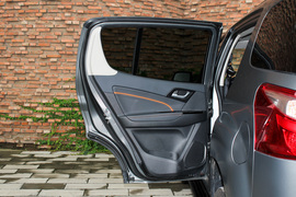 2018款五十铃mu-X牧游侠