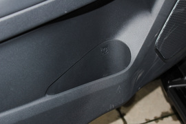 2018款五十铃mu-X牧游侠