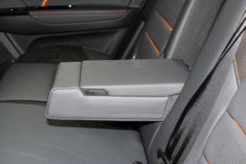 2018款五十铃mu-X牧游侠