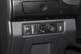 2018款五十铃mu-X牧游侠