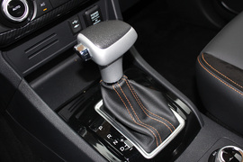 2018款五十铃mu-X牧游侠