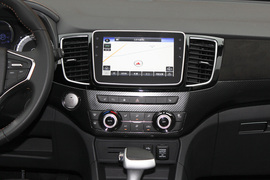 2018款五十铃mu-X牧游侠