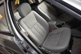 2012款吉利英伦SC3